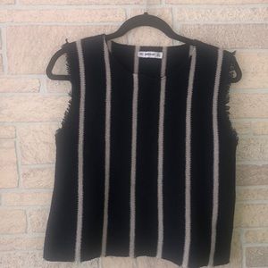 Zara Knit Cropped  sweater vest  Navy blue size S